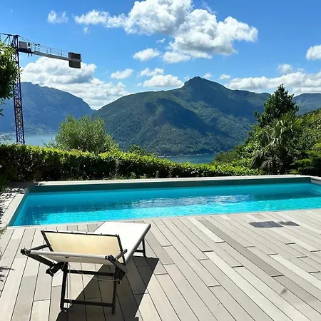 Villa Martino Pool And View