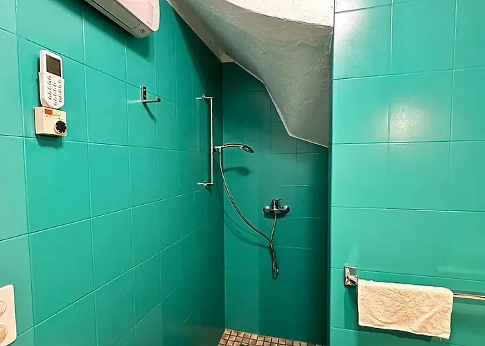 Βίλα Martino Pool And View